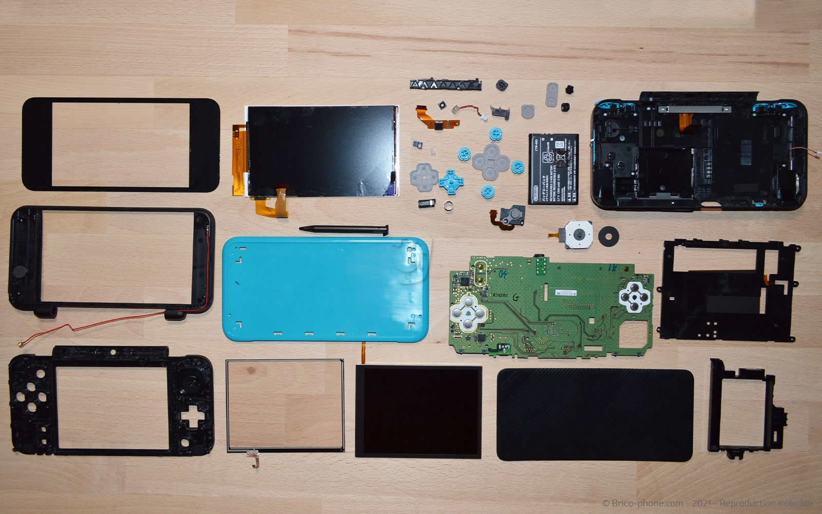 Démontage complet sur New 2DS XL photo 1